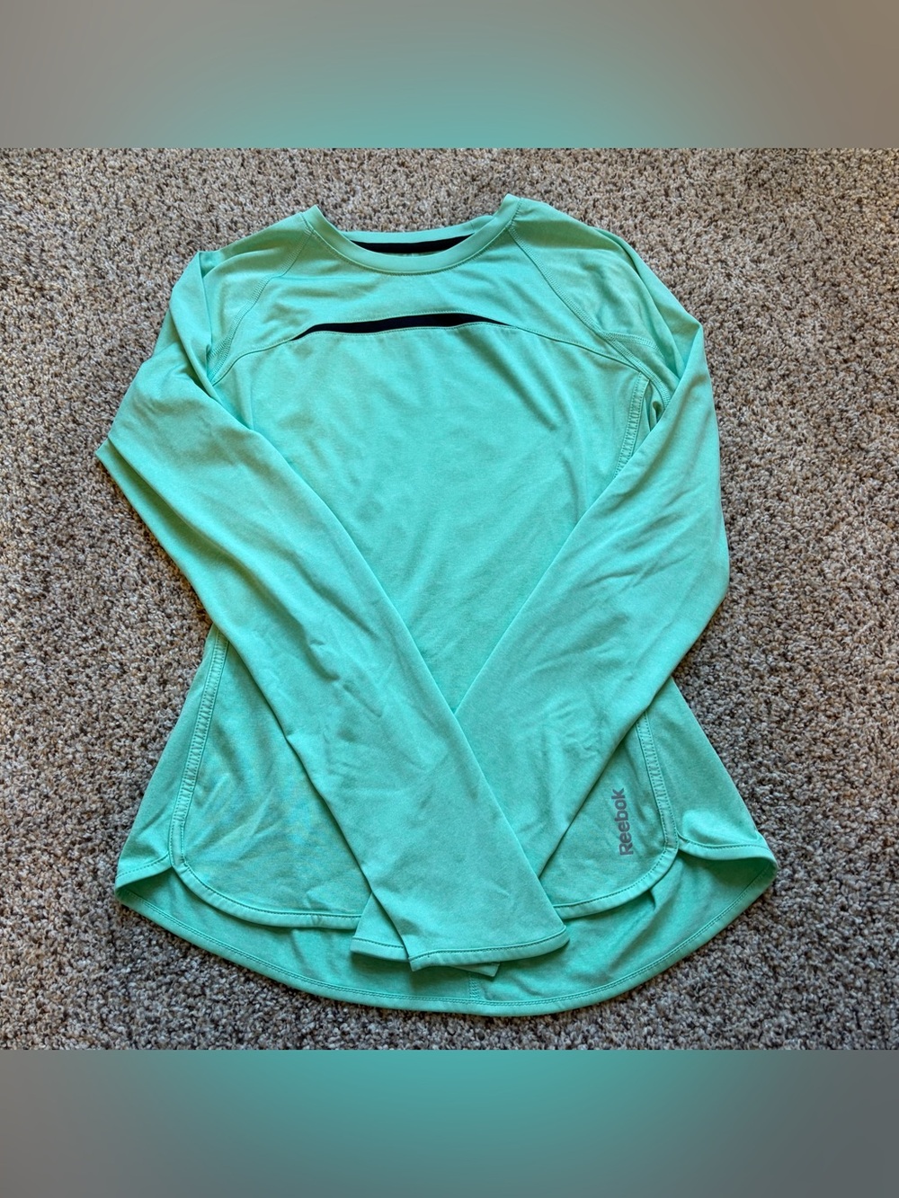 Reebok Women’s Long-Sleeve Mint Green Athletic Tee